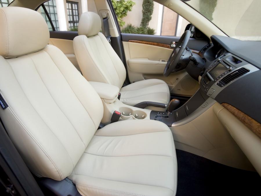  Hyundai Sonata 2008 года  (US) (фото 14 из 16)